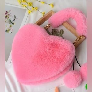2/$15 💛💗Charming Pink Fluffy Heart handbag💗💛